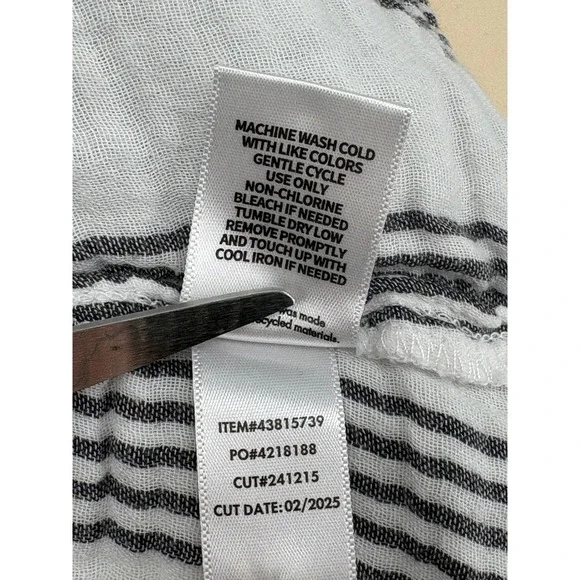 Belle Isle by Torrid Blouse White Black Striped Gauze Cap Sleeve 100% Cotton 1 - Picture 7 of 8
